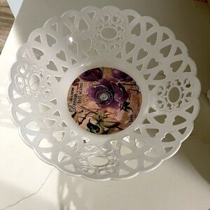 Beautiful plastic fruit bowl